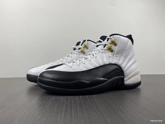 HYPE (2013) Taxi 130690-125 12 Retro Jordan 0823